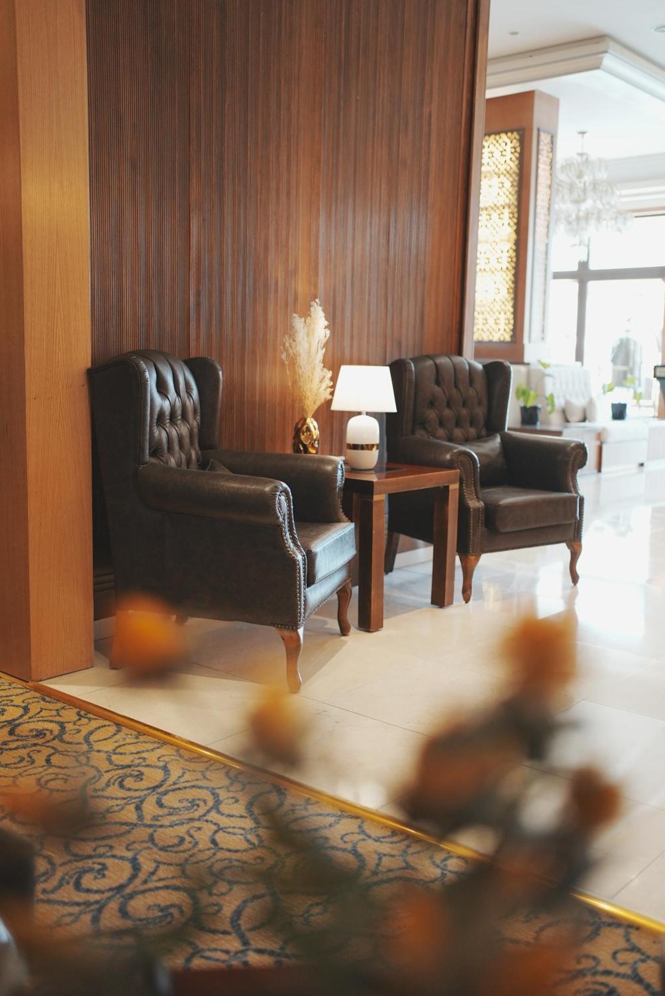 โรงแรมเธาแซนด์ ไนท์ อัมมาน ภายนอก รูปภาพ Interior of the hotel