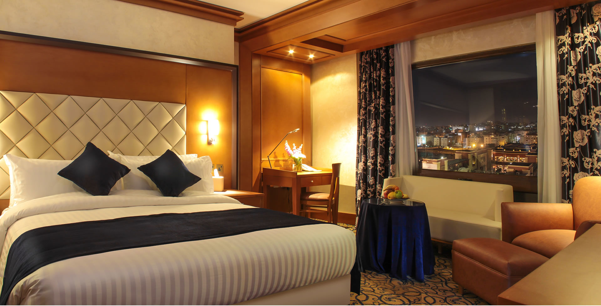 โรงแรมเธาแซนด์ ไนท์ อัมมาน ภายนอก รูปภาพ Executive Suite
