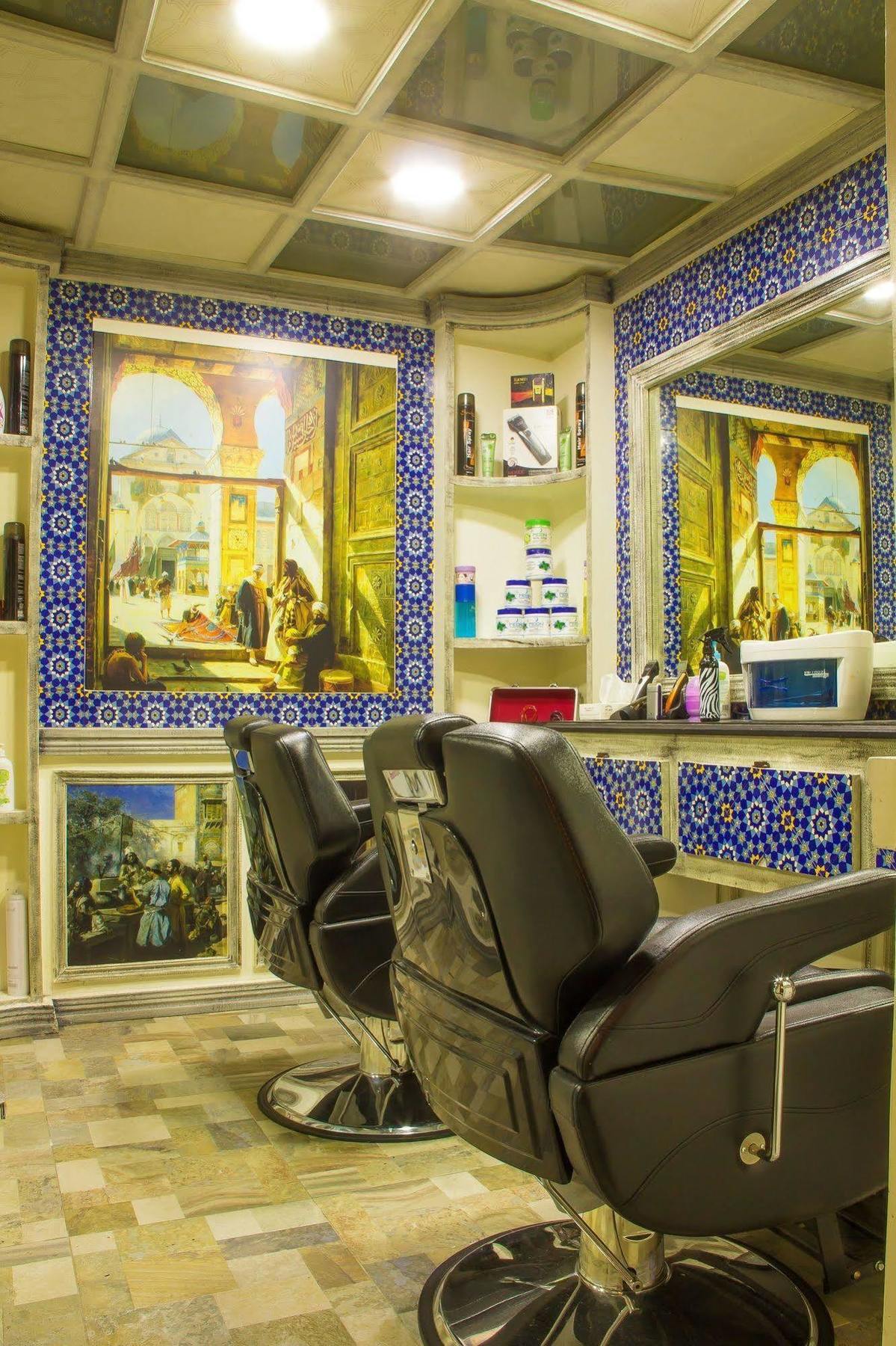 โรงแรมเธาแซนด์ ไนท์ อัมมาน ภายนอก รูปภาพ A salon in Dubai